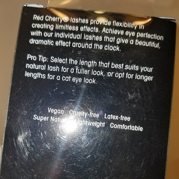 Red cherry individual lashes - Picture 3 of 3